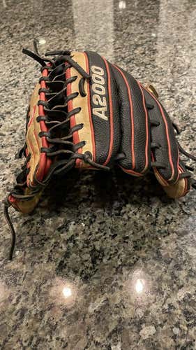 High School/College Outfield 12.75" A2000 Baseball Glove
