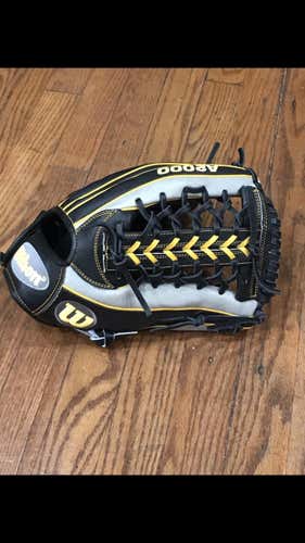Wilson A2000 12.25’’ PF92 Outfield Glove