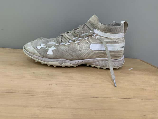 White Used Adult Men's Size 11 (Women's 12) Detachable Cleats Under Armour Cleats And Turfs