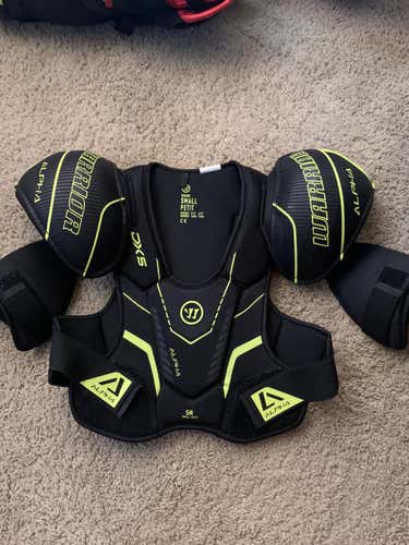 Senior Small Warrior  Alpha QX3 Shoulder Pads