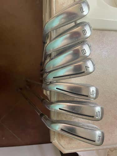 Used TaylorMade Right Handed P790 Iron Set Steel Shaft - KBS Tour FLT 120s - 4I-PW
