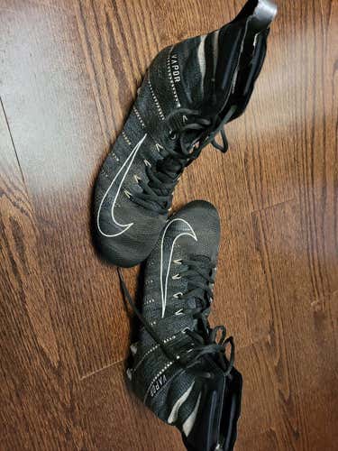 Black Used Adult Men's Nike Vapor cleats Size 10 (Women's 11) Nike