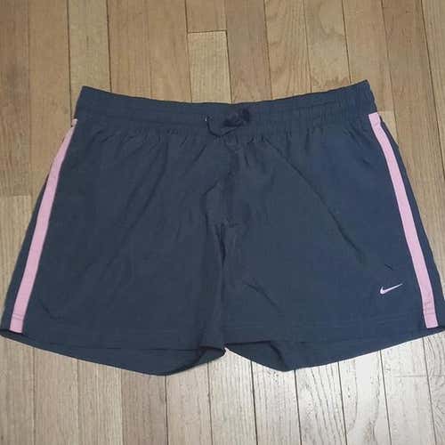 NIKE POLYESTER SHORTS WOMENS L 12-14
