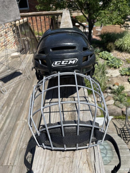 Black Used CCM Vector V08 Helmet