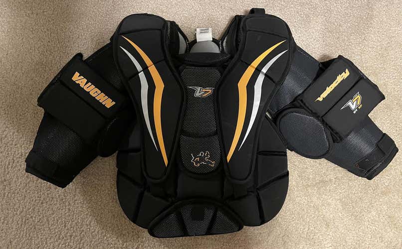 Youth M/L Vaughn v7 Hockey Goalie Chest & Arm Protectors