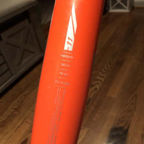 Used 2015 Composite Mako (-11) 19 oz 30" Bat