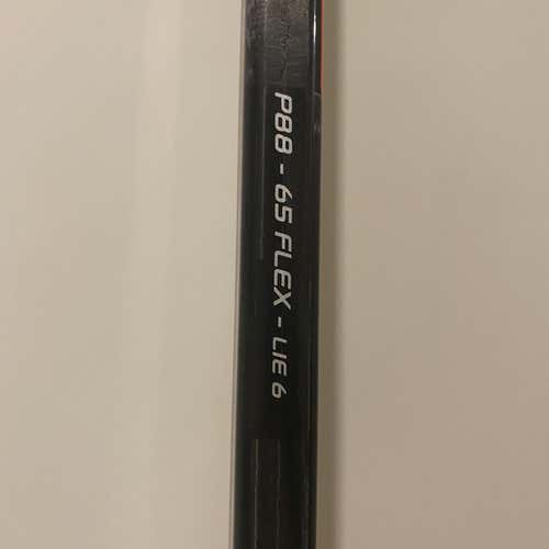 Intermediate Right Handed Vapor FlyLite Mid Pattern  Hockey Stick