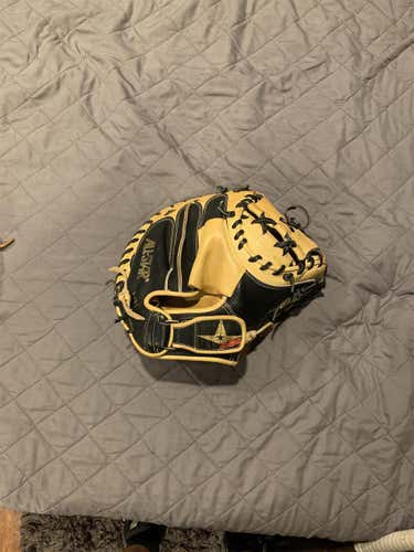 Black High School/College Catcher's CM3000SBT 33.5" Baseball Glove