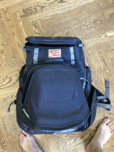 Black Used Rawlings Bat Bag