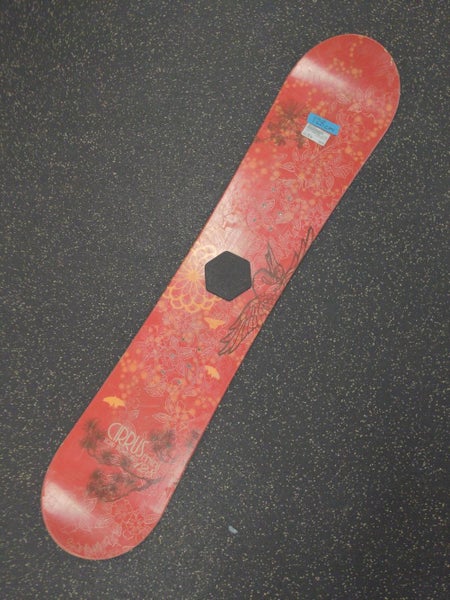 Used Liquid Cirrus Mini 128 Cm Snowboard Girls Boards