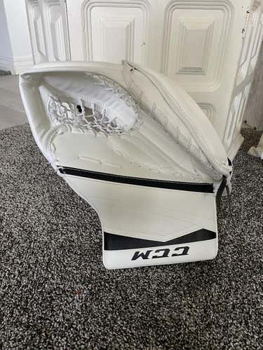 CCM Extreme Flex II 760 Hockey Goalie Glove Senior