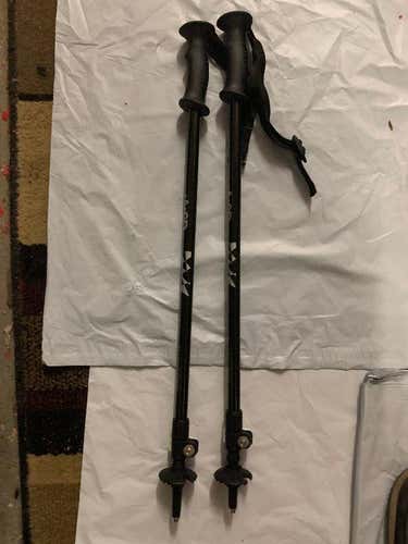 Ski poles Telescopic adjustable Collapsible kids junior 32" to 42" store wear