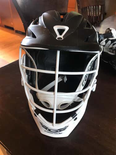 Black Adult Player's Cascade R Helmet