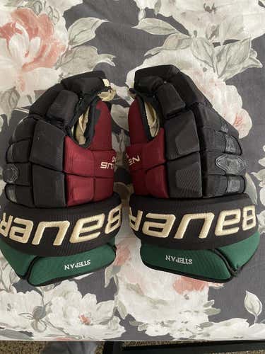 Retro coyotes Black Used Senior Bauer Nexus 1N Gloves 15" Pro Stock
