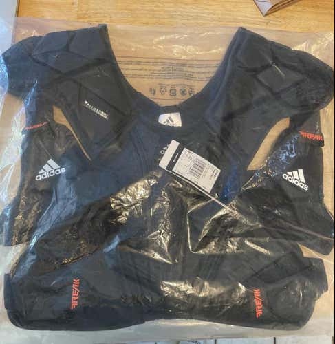 BN Large Adidas Freak Shoulder Pads Flex C