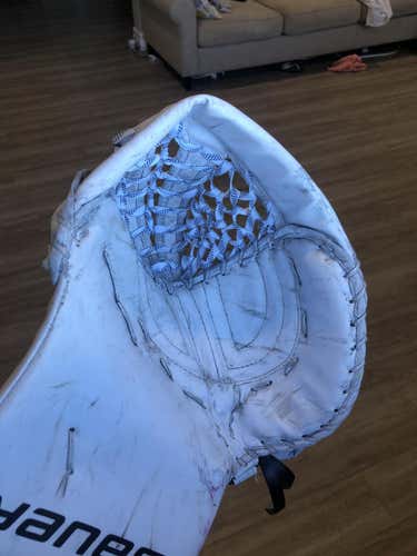 HANDCRAFTED IN CANADA bauer 2X Pro goalie gloves