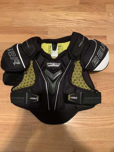 Senior Large Bauer Supreme S190 Shoulder Pads