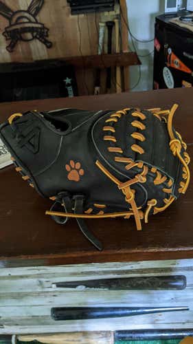 New 44 Pro Catcher's Glove 33.5"