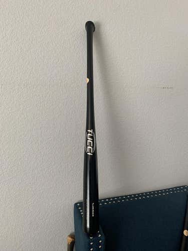 Tucci Lumber Axe Handle Wood bat Chandler Victus Wood Bat