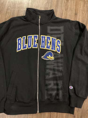 University of Deleware Blue Hens Champion ZIP Up size Large