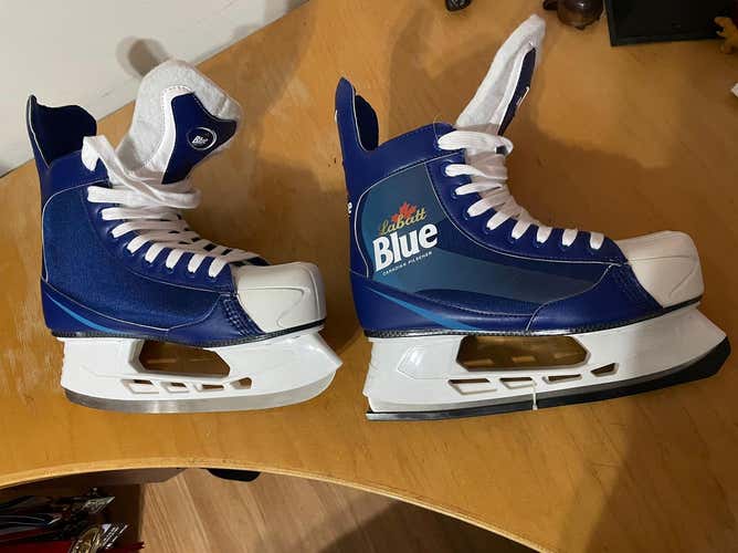 New Labatt Blue Alcohol Ice Hockey Skates White And Blue Size 10 CCM Beer League