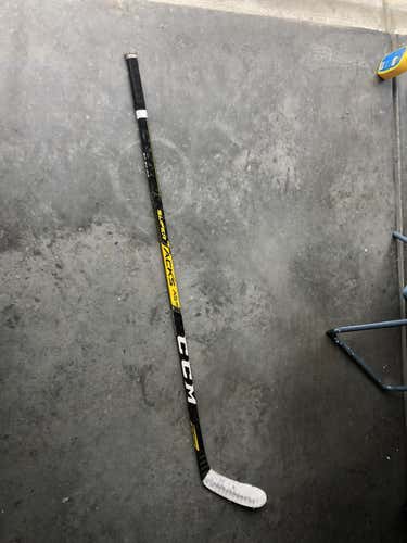 Senior Left Hand Toe Pattern  Super tacks AS2 Hockey Stick