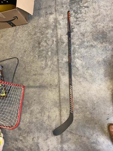 Intermediate Right Handed Toe Pattern  Covert QRE SL Hockey Stick