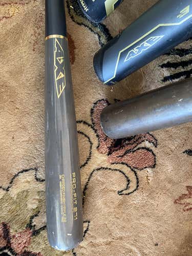 High School/College 2020 Wood (-3) 29 oz 32" Maple Bat