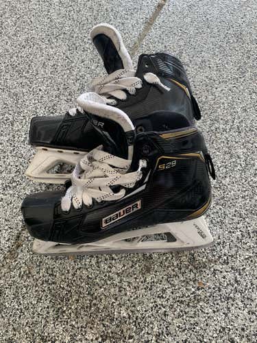 Used Bauer Regular Width  Size 9 Supreme S29 Hockey Goalie Skates