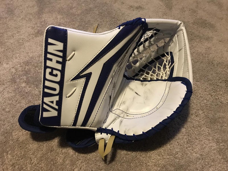 Vaughn Velocity V9 XP Pro Carbon Goalie Catch Glove