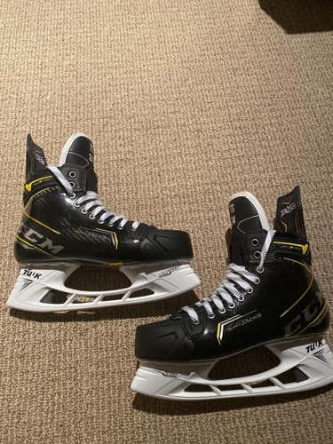 New CCM Regular Width Pro Stock Size 7.5 AS3 Pro Hockey Skates