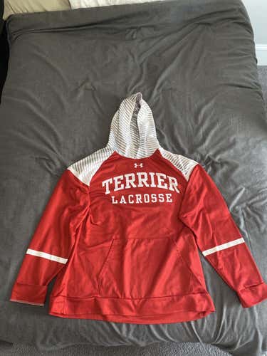 Team Issued BU Mens Lacrosse Warm Up Sweatshirt