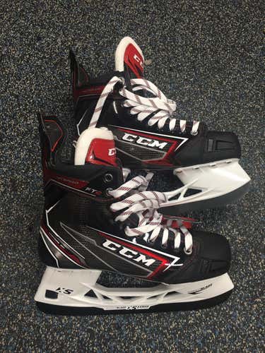 New CCM Regular Width  Size 8 JetSpeed FT2 Hockey Skates