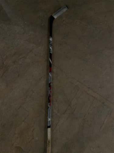 Senior Right Handed Vapor APX2 Mid Pattern  Hockey Stick
