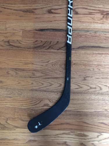 Bauer P92 RH, 87 Flex Supreme 2S Pro Stick