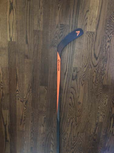 Easton V9E Stick