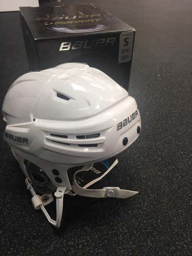 White New Small Bauer Re-Akt Helmet