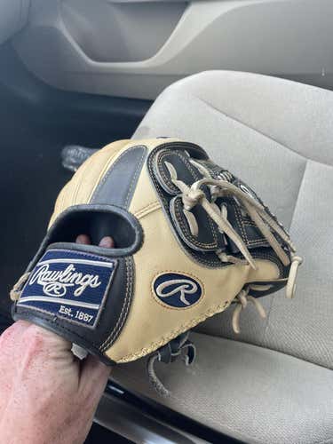 High School/College Pitcher's 11.75" Heart of the Hide Baseball Glove