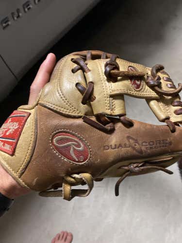 Used Infield 11.25" Gold Glove Elite Baseball Glove