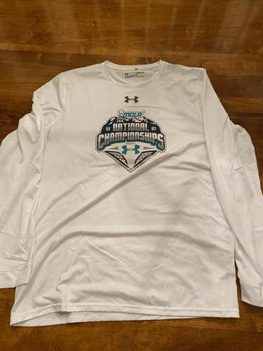 White Used Men's National Championship Adult Medium Under Armour Shirt
