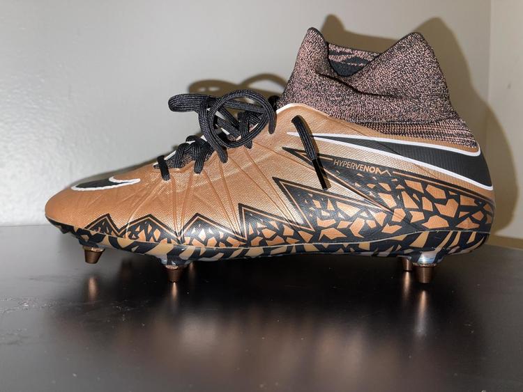 hypervenom phantom 1 size 9.5