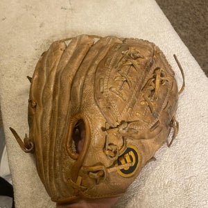 Vintage Wilson Bruce Sutter Signature Edition 12” Baseball glove