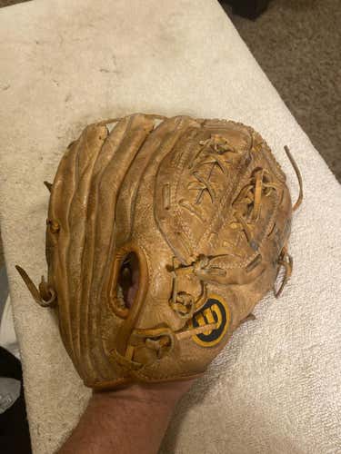 Vintage Wilson Bruce Sutter Signature Edition 12” Baseball glove