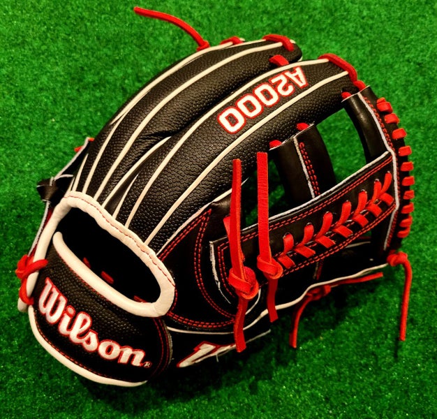 2021 NWOT Wilson A2000 Superskin 1785 Infield Baseball Glove 11.75"