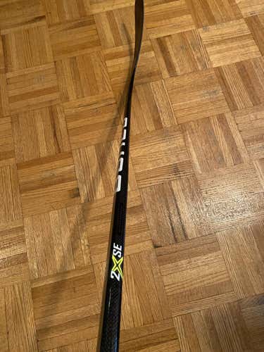 NEW Senior Right Handed Mid Pattern  Bauer Vapor 2x SE Hockey Stick