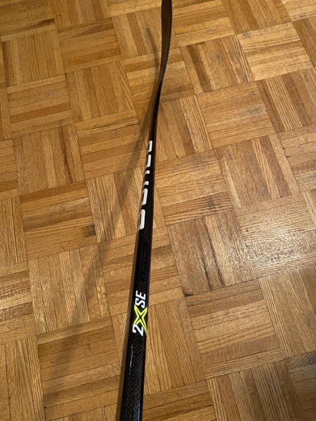 NEW Senior Right Handed Mid Pattern Bauer Vapor 2x SE Hockey Stick