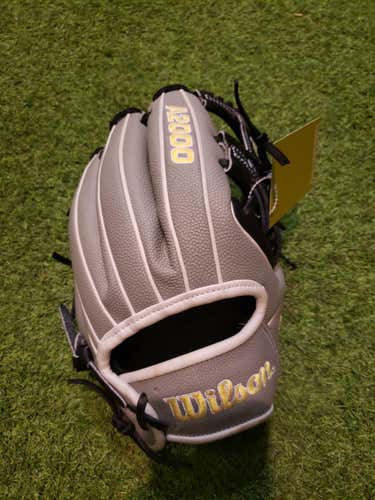 Wilson Used Right Hand Throw 11.5" Baseball Glove