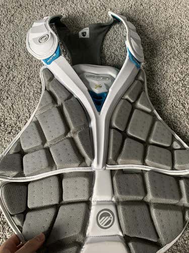 Maverik goalie chest protector *no EKG*