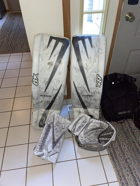 White Senior 35" Regular Pro Stock Goalie Full Set