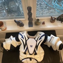 Vaughn Velocity V5 Goalie Chest and Arm Protector